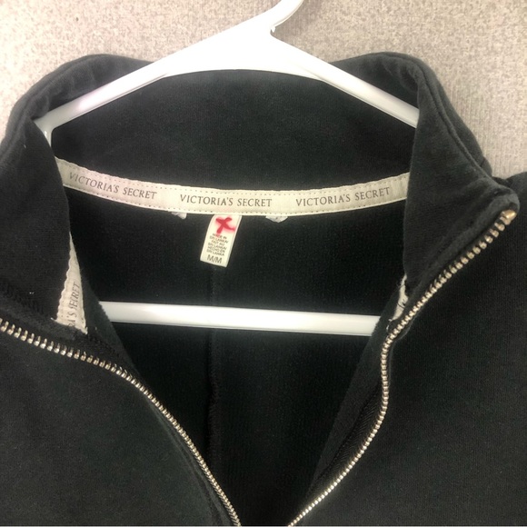 VICTORIAS SECRET  WOMENS MEDIUM PULLOVER - Picture 3 of 3